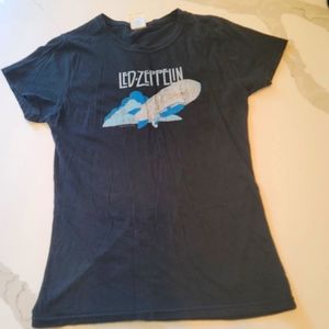 Led Zepplin t-shirt